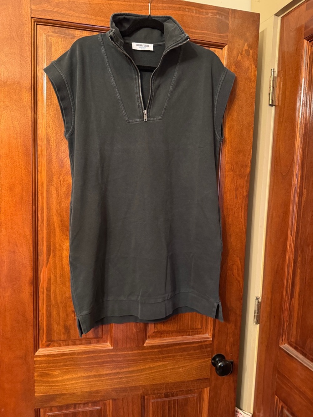 Double Zero Black Cap-Sleeve Zip-Neck Dress with pockets